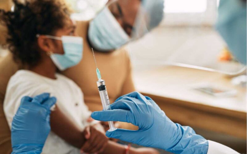 Desinformação e dúvidas sobre vacinas ainda desafiam o acesso à informação em saúde